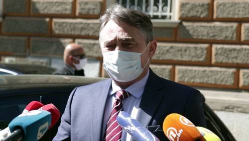 Komšić: Pitajte Sattlera on je bio sa šampionom EU integracija