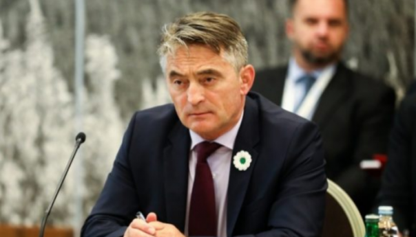 Komšić: Prestati tražiti pomoć stranaca, Dodiku nije pametno da izaziva sukob
