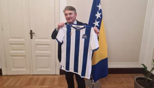 Komšić preuzeo svoj dres Željezničara