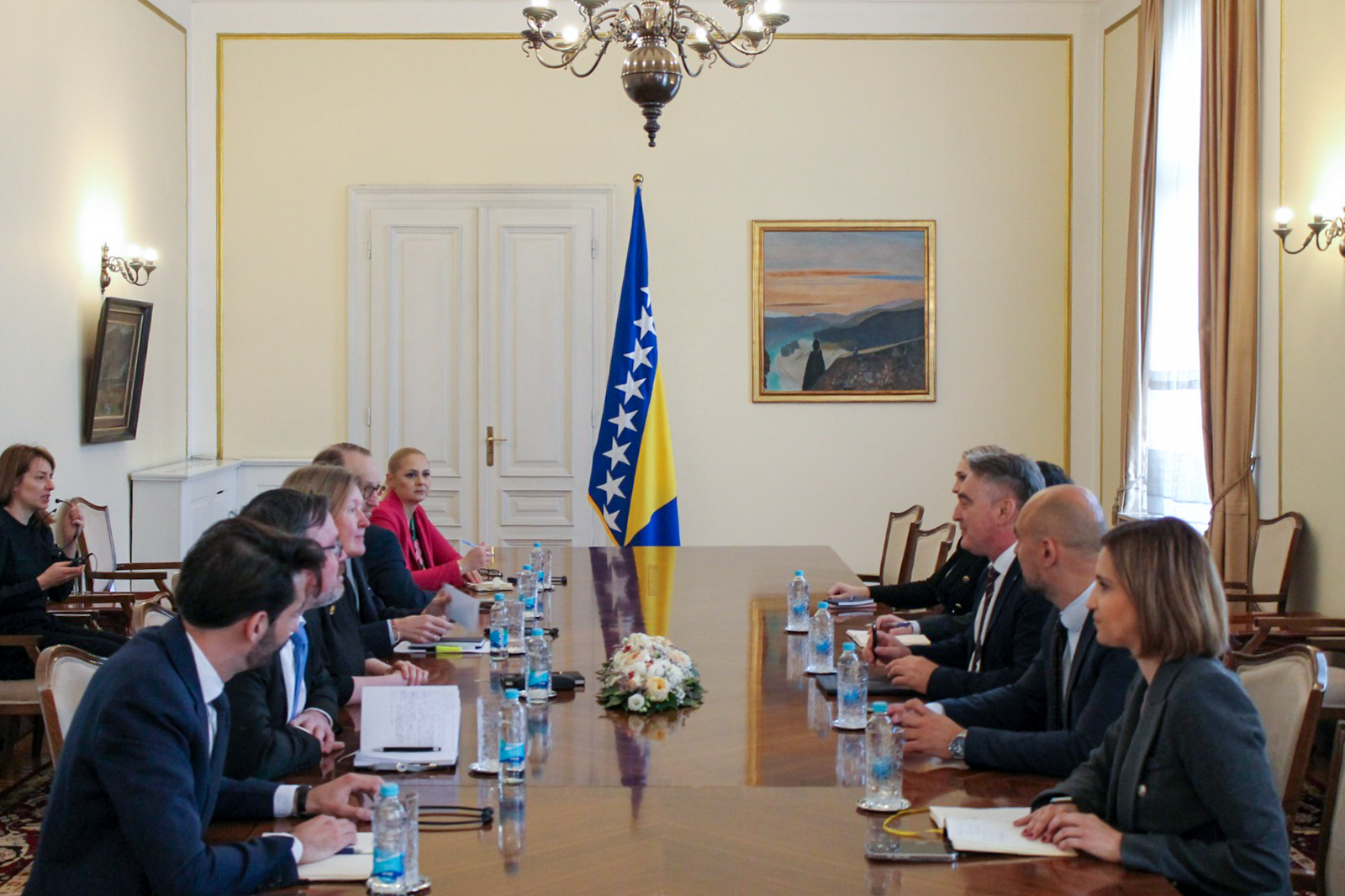 Komšić s ambasadorima Zapadnog Balkana: Slijediti primjer Austrije