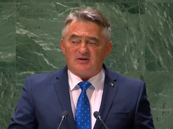 Komšić: Sjaj ljiljana na našim prsima osvjetljuje put našoj djeci