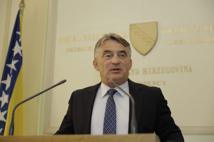 Komšić SNSD-u i HDZ-u: Čemu kukanje, sami ste potpisali
