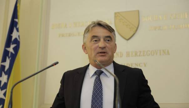 Komšić SNSD-u i HDZ-u: Čemu kukanje, sami ste potpisali