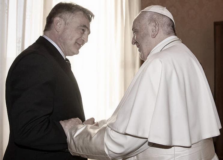 Komšić: Svijet je izgubio izuzetnog čovjeka, njegove riječi bit će mi vodič