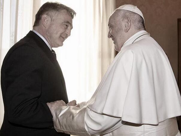 Komšić: Svijet je izgubio izuzetnog čovjeka, njegove riječi bit će mi vodič