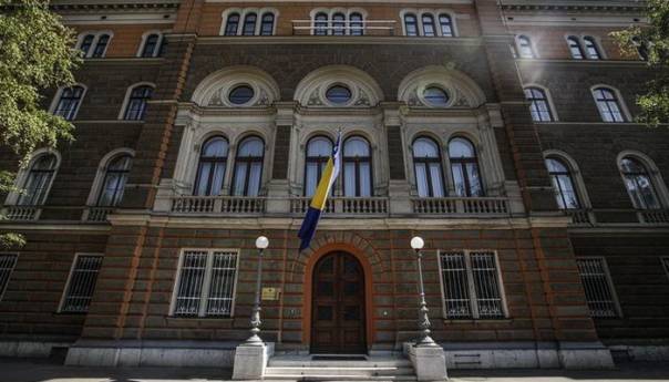 Komšić traži da VM podnese izvještaj o donacijama za migrante