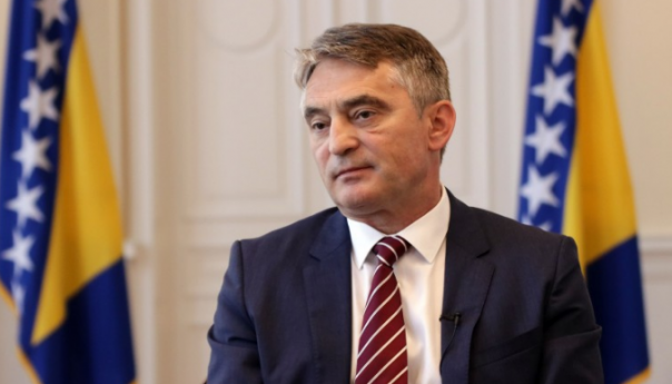 Komšić uputio božićnu čestitku mitropolitu Hrizostomu i svim pravoslavcima u BiH