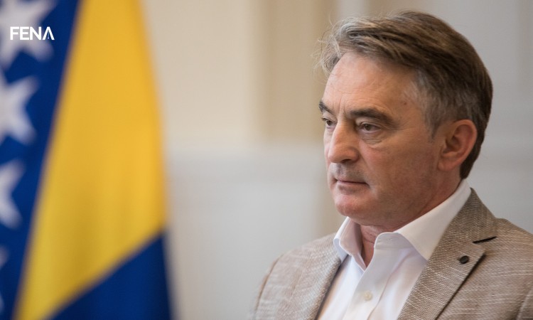Komšić uputio telegram saučešća Pendarovskom