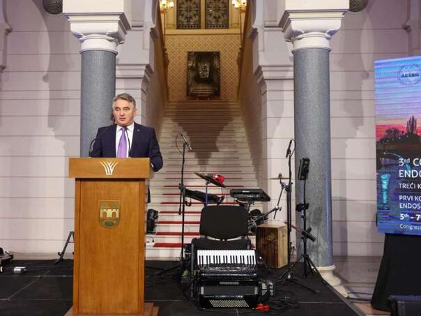 Komšić: Važno je da i BiH ide u korak s globalnim standardima
