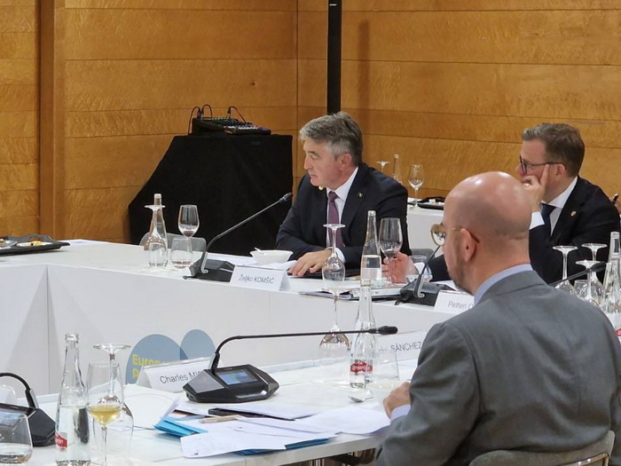 Komšić: Zajednička vrijednost protivljenje agresiji i nasilnim promjenama granica