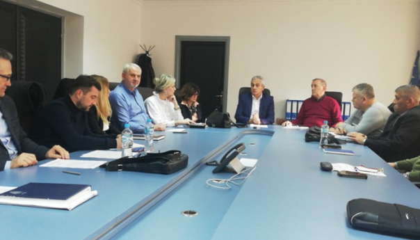 Komunalni otpad na mostarskim ulicama povećava rizik od zaraznih bolesti