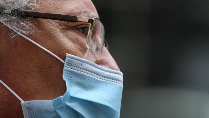 Kon: Nosit ćemo maske do proljeća