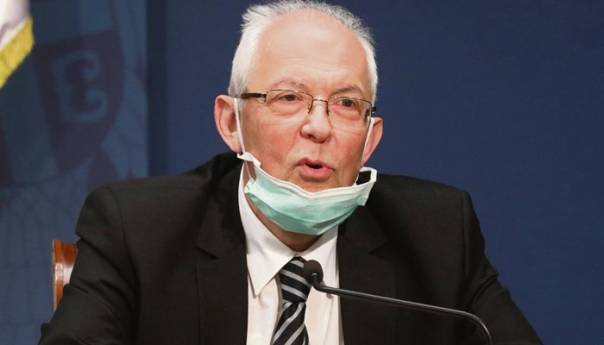 Kon: Srbija više ne može kontrolisati virus