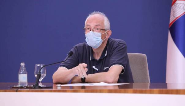 Kon: U školama u Srbiji obavezne troslojne maske