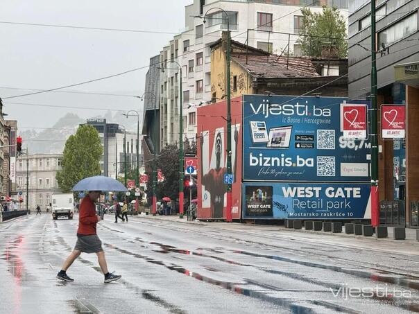 Konačno osvježenje: Sarajevo poslije dugo vremena dočekalo kišu