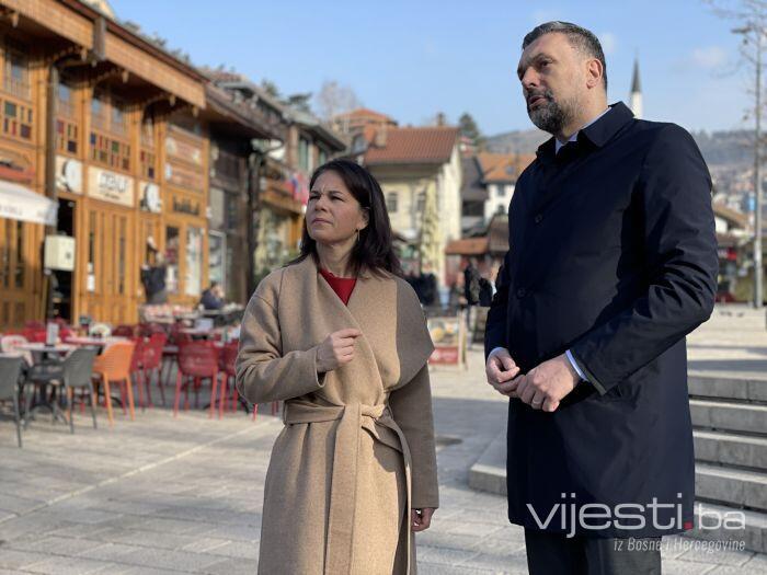 Konaković i Baerbock prošetali Baščaršijom