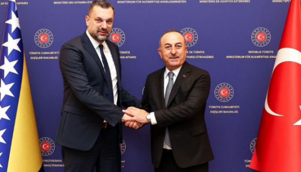 Konaković i Čavušolu: Čuvati i jačati odnose