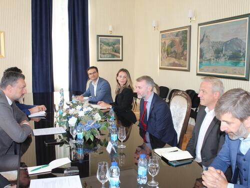 Konaković i Forto sa predstavnicima Amazon Web Services i Blum instituta za AI