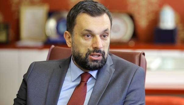 Konaković: Mašinerija spinuje i podmeće