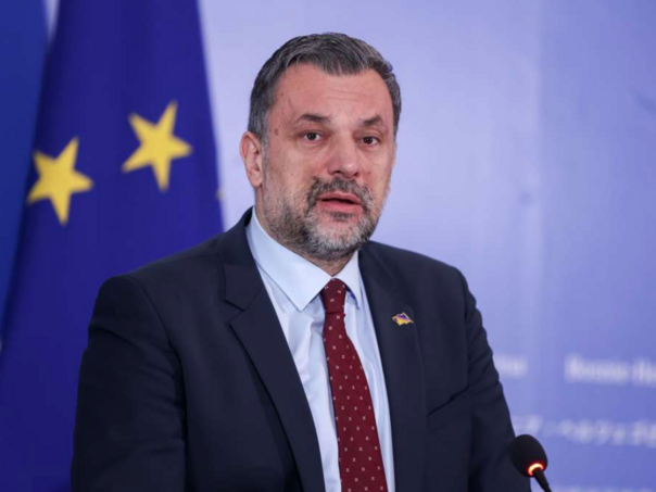 Konaković na konferenciji "Poziv na mir, kraj ratova i poštivanje međunarodnog prava"