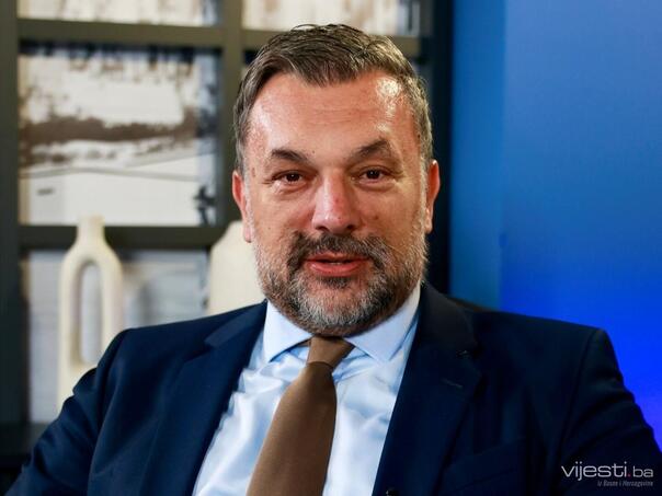 Konaković: Nikšića ne viđam, ali Trojka ostaje - Zvao me Mitrović, Vučić...