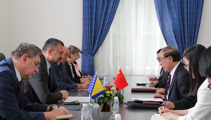 Konaković održao sastanak sa ambasadorom Wu Hongbo-om