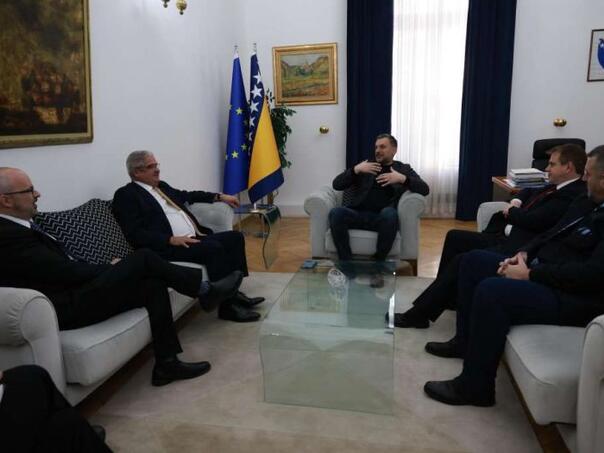 Amerikanci dovode LNG u BiH: Startali pregovori o Južnoj interkonekciji