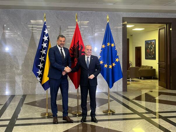 Konaković sa albanskim ministrom Hasanijem o ekonomskoj saradnji