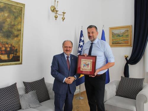 Konaković sa ambasadorom Meksika Coronom o saradnji i ekonomiji