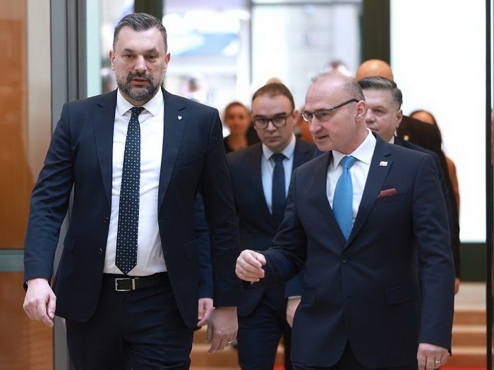 Konaković sutra s Radmanom u Sarajevu