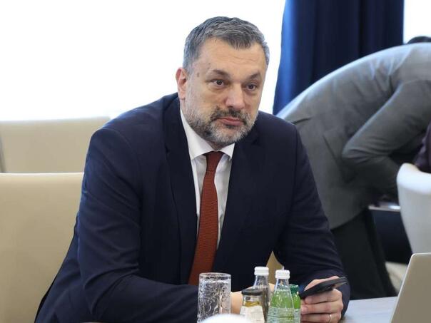 Konaković uputio apel Komšiću i Bećiroviću