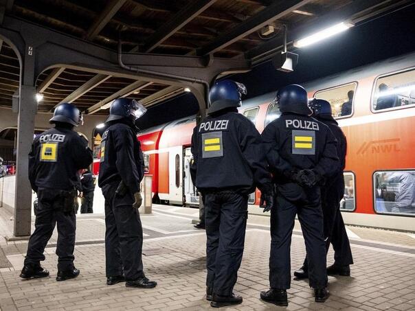 Kondukter preminuo nakon brutalnog napada putnika bez karte