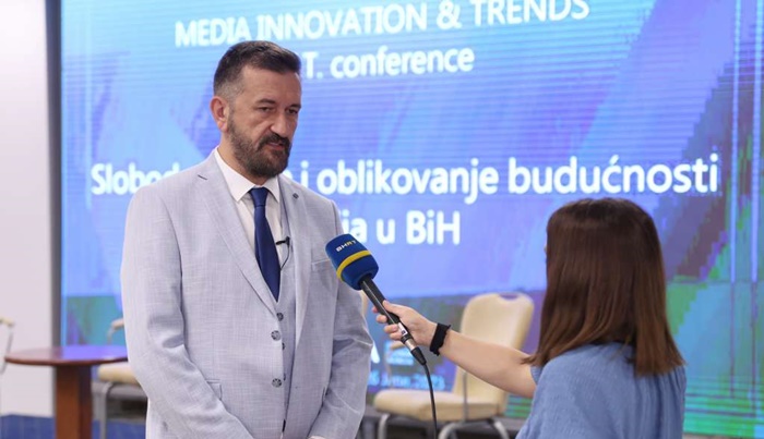 Konferencija 'Medijske inovacije i trendovi' o aktuelnim pitanjima za novinarstvo i medijski svijet