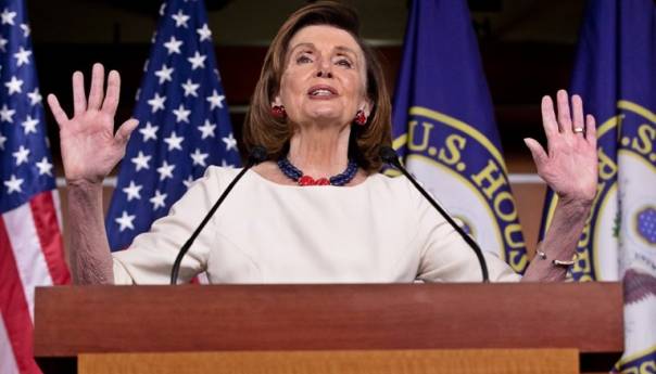 Kongres SAD-a usvojio paket pomoći vrijedan 1.000 milijardi dolara