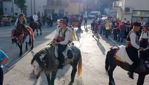 Konjanici iz Karaule ispraćeni prema Oborcima