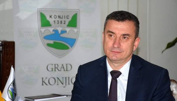 Konjic: Maturantima srednje škole naknada od po 200 KM