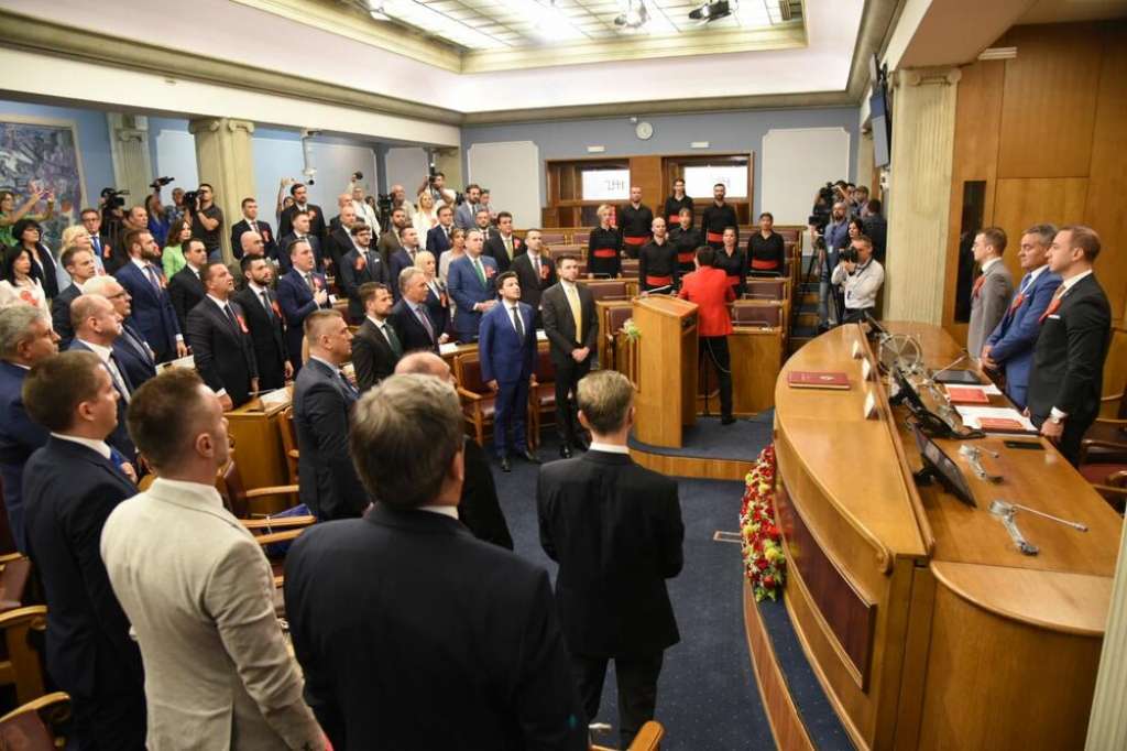 Konstituiran novi saziv, nije izabran predsjednik Skupštine Crne Gore