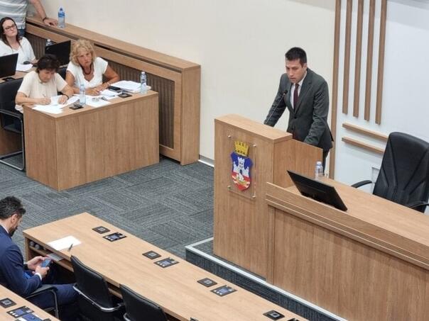 Konstituisana Skupština Beograda, dio opozicije napustio sjednicu