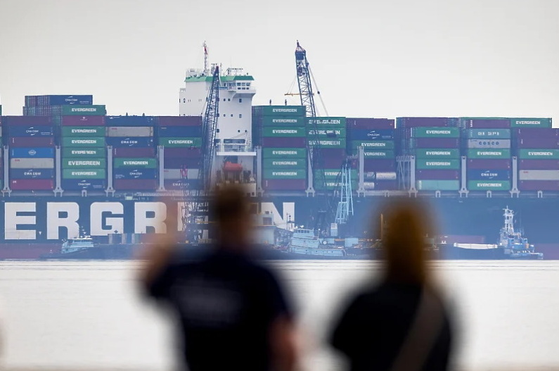 Kontejnerski brod blokirao Suecki kanal