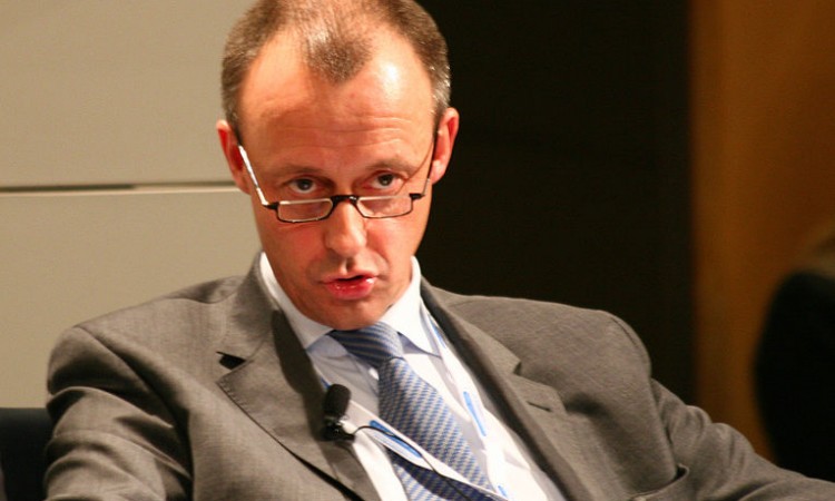 Konzervativac Merz planira da se kandiduje za čelnika CDU-a