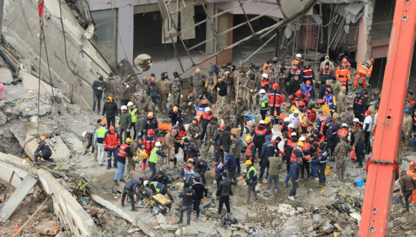 Konzul Mihailović: Dosad iz ruševina u Turskoj spašeno oko 8.000 ljudi
