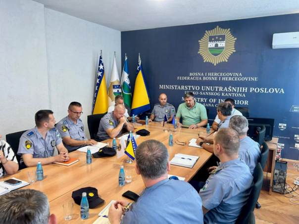 Koordinacija između institucija ključna za unapređenje cestovne sigurnosti u USK-u