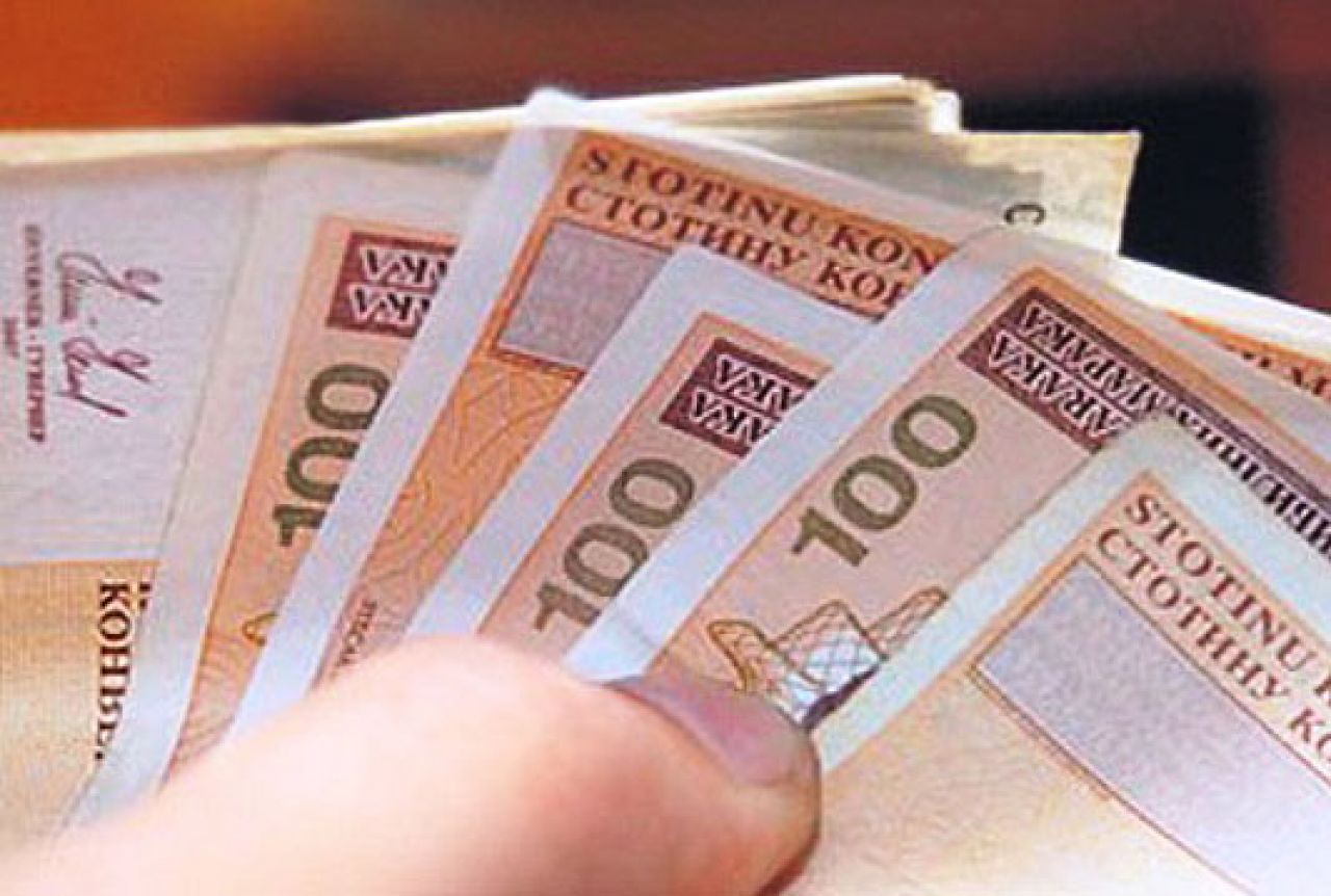  Korisnici socijalnih davanja mogu podići oktobarske naknade u KS