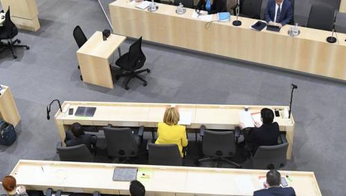 Korona virus ušao u austrijski parlament