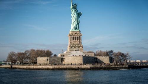 Koronavirus bi mogao izazvati recesiju u SAD-u