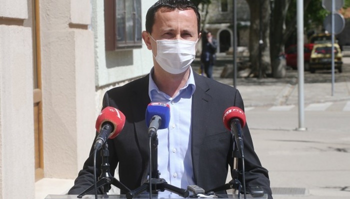 Koronavirusom zaraženo petoro iz jedne porodice u Trebinju