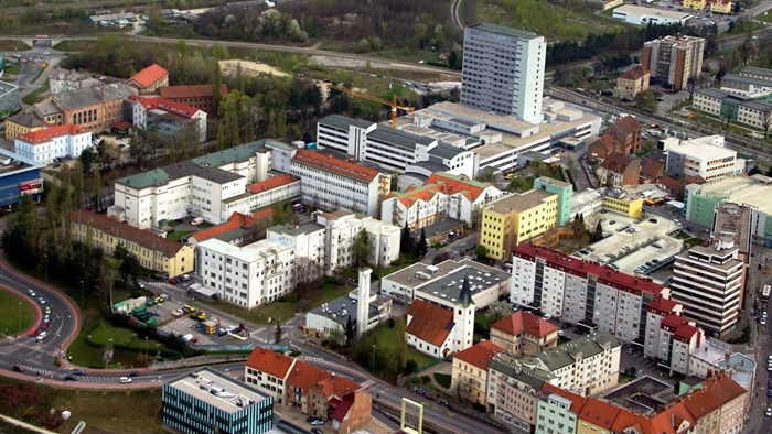 Koronavirusom zaraženo troje liječnika u mariborskoj bolnici
