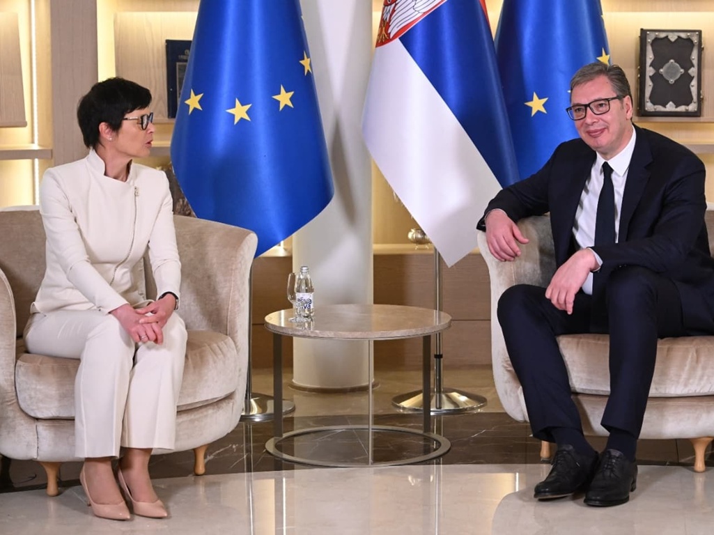 Kos čestitala Srbiji na zakonu o biračkom popisu, ali poručila da je važna i njegova provedba