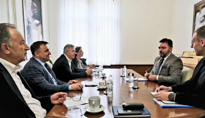 Košarac: Do kraja sedmice Prijedlog odluke o zabrani izvoza oblovine, drveta i peleta