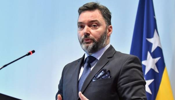 Košarac: Hrvatska ugrožava 250.000 stanovnika opština u slivu Une